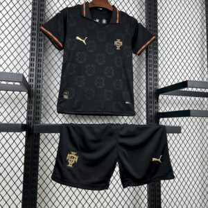 Kit Infantil Portugal 26/27 Pantera Negra Eusébio - Puma