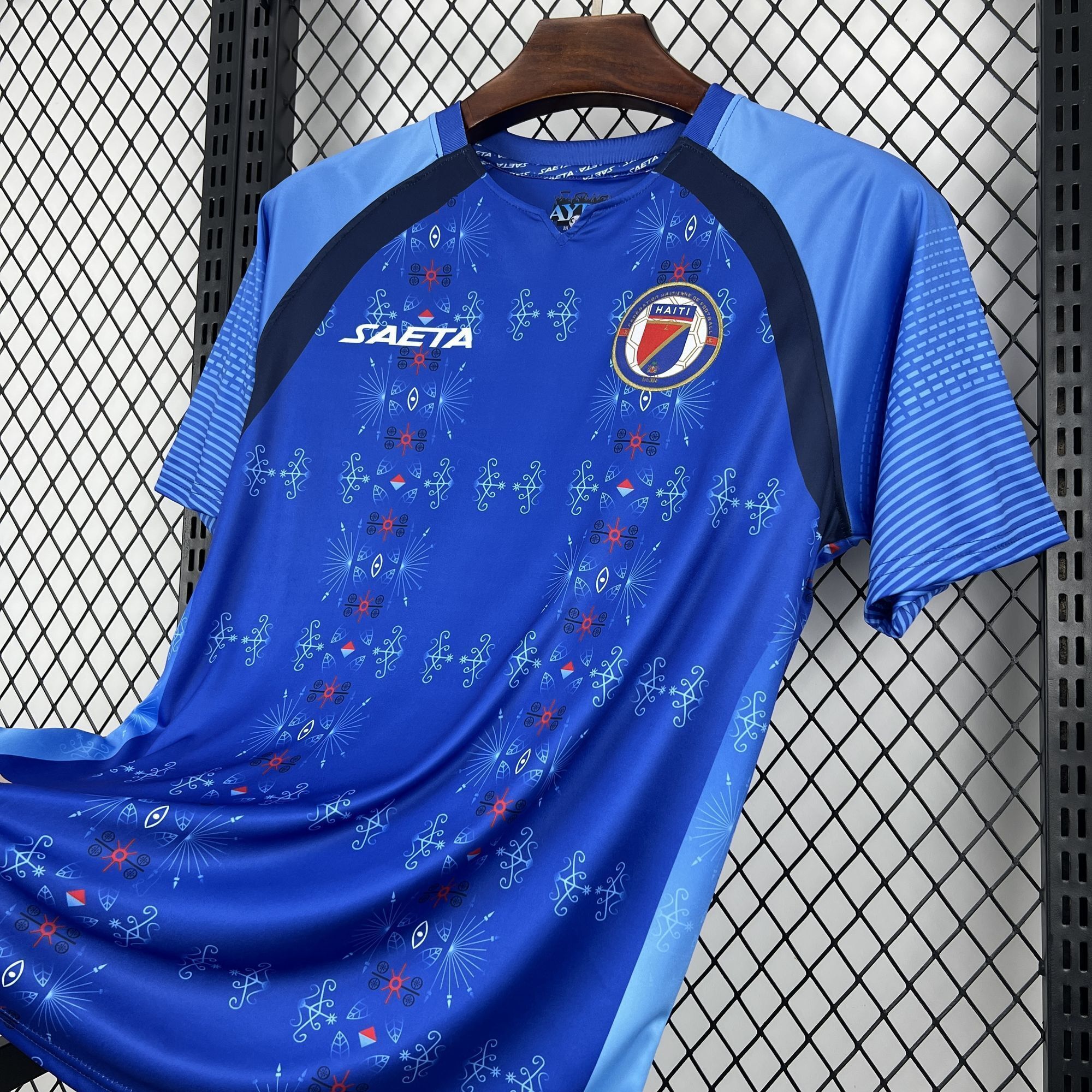 Camisa Seleção do Haiti Copa Azul 26/27 - Imagem 2